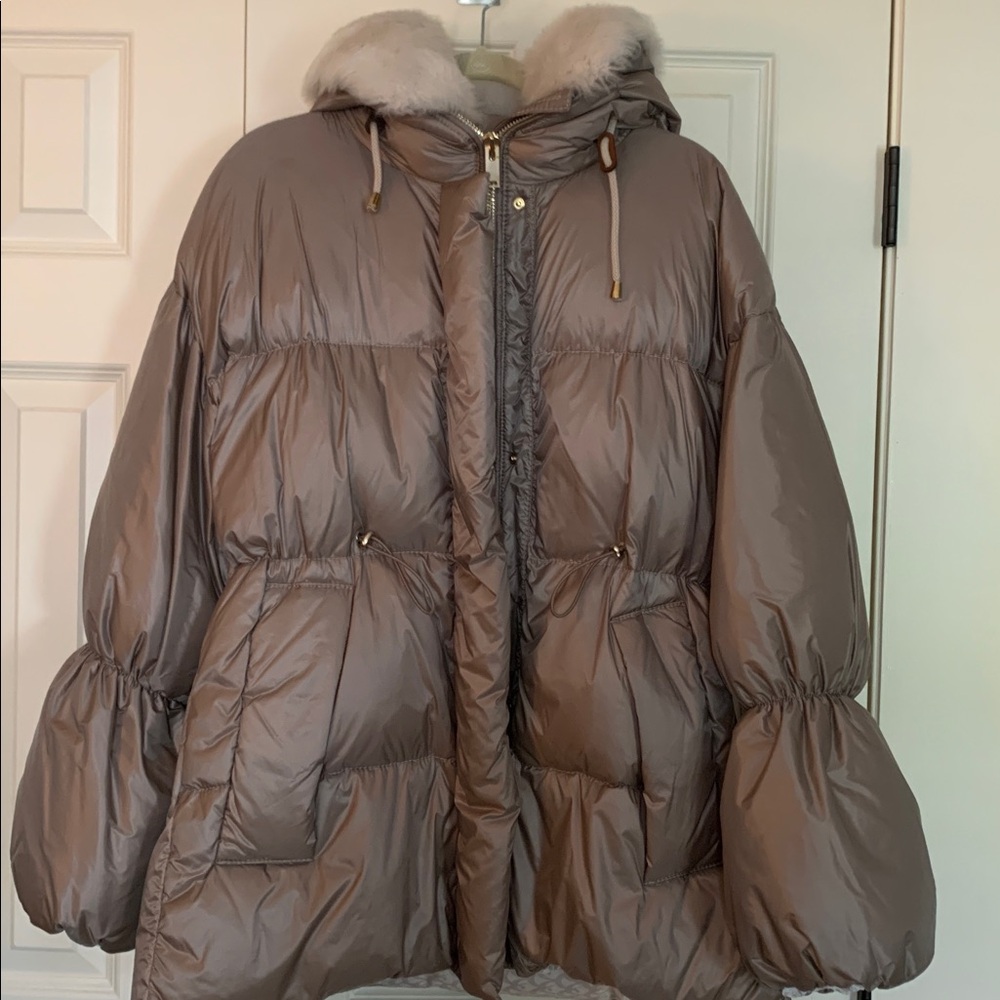 La CANADIENNE Fenix Down and Shearling Coat. New with tags